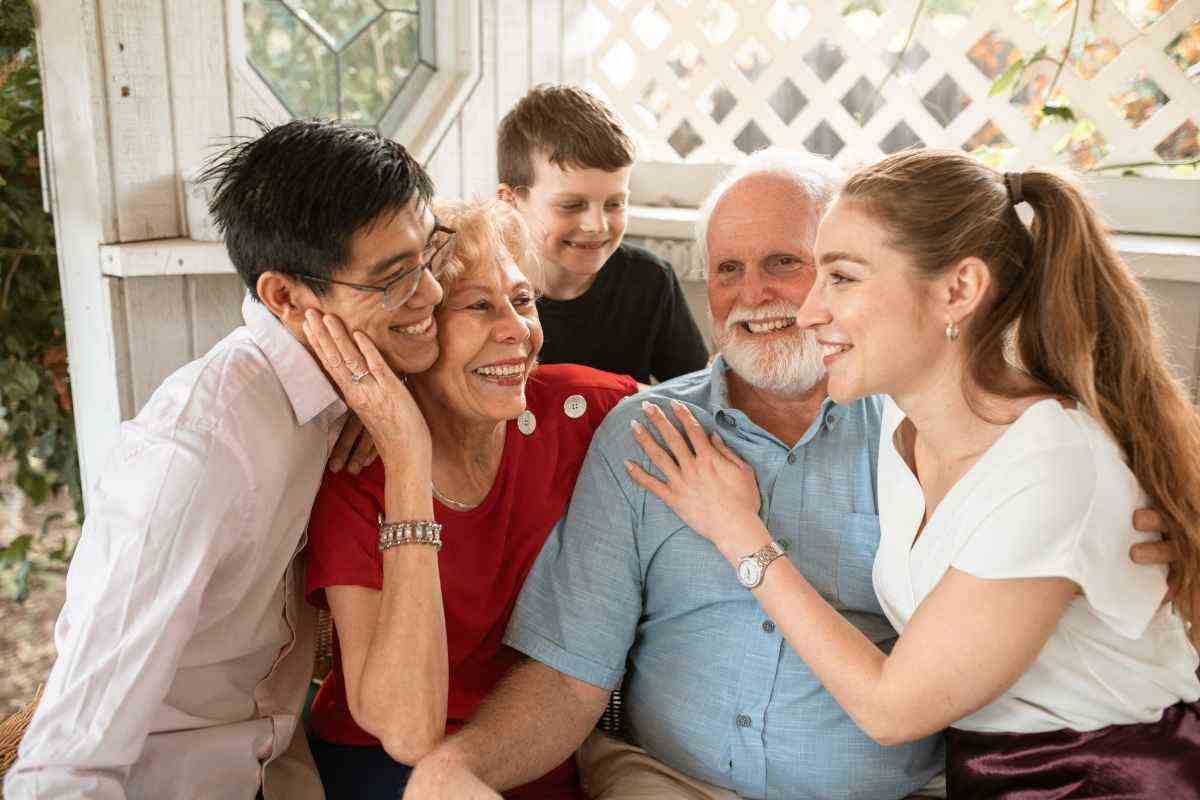 Condividere un pasto con la famiglia rafforza i legami e alimenta il nostro senso di appartenenza.